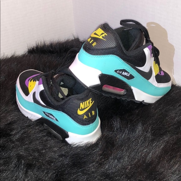 Nike Air Max 90 Essential - Picture 3 of 8